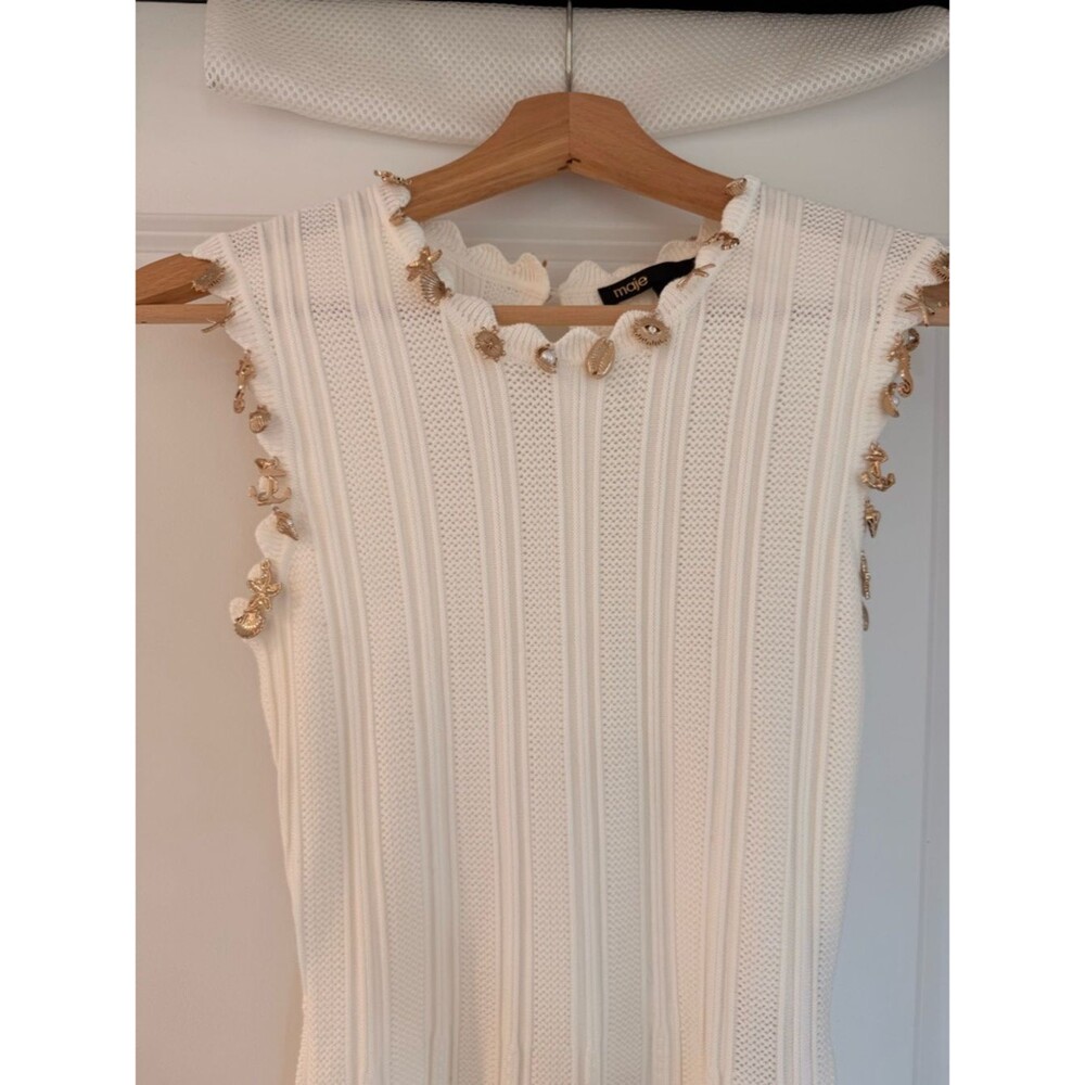 New MAJE White Sleeveless Embellished Knit midi dress with gold jewellery - Picture 7 of 16